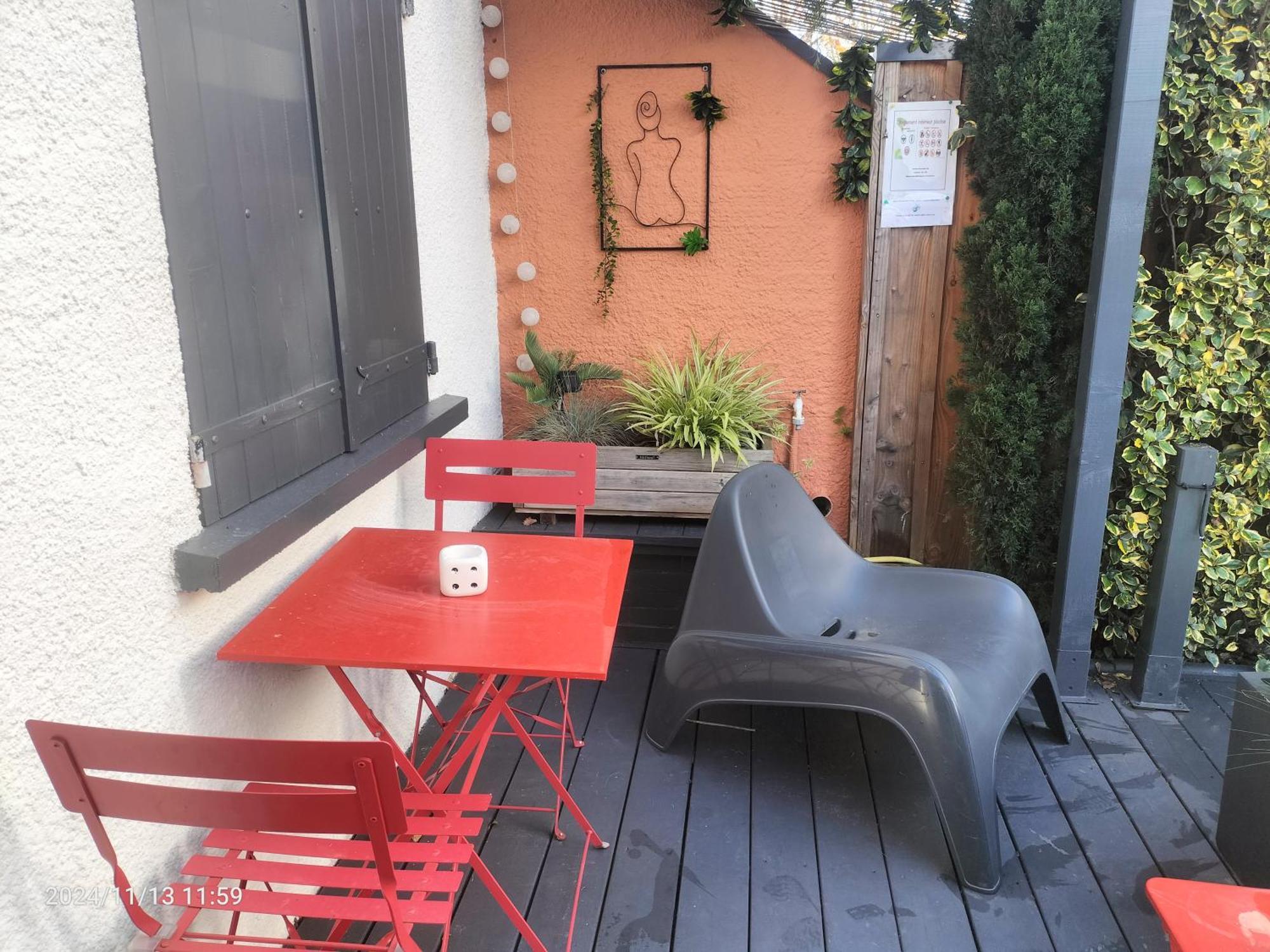 Au Bord Du Vieux Moulin Apartment Merignac  Exterior photo